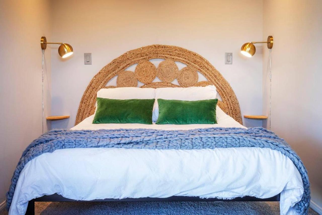 ジョシュア・ツリー Made In The Shade - Central, Hot Tub, Ac, Sleeps 8ヴィラ エクステリア 写真